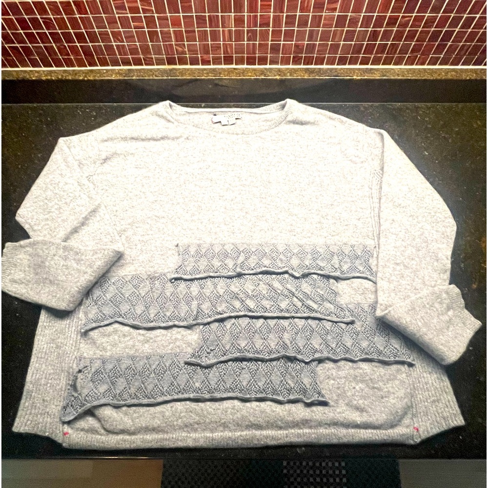 100% Cashmere sweater